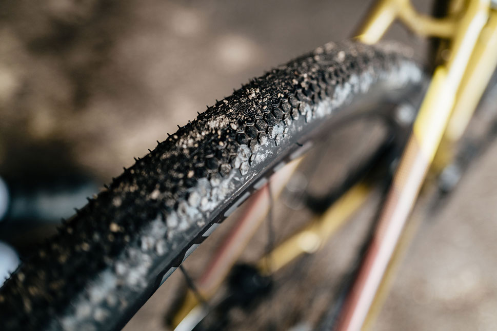 best bike tire for gravel and pavement